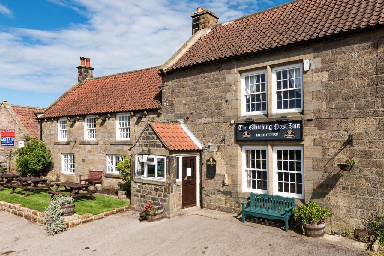 The Witching Post Inn Whitby Extérieur photo