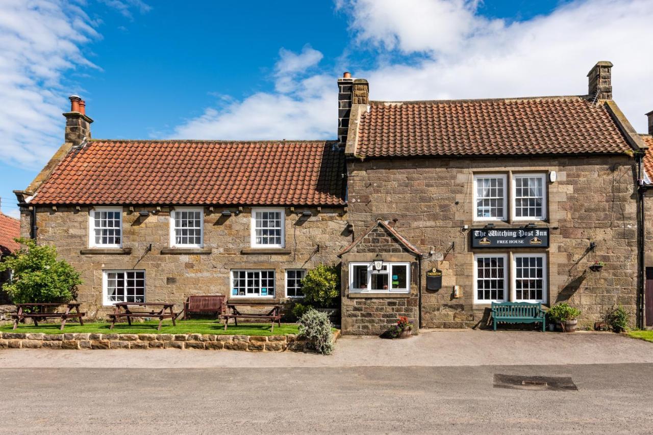 The Witching Post Inn Egton Extérieur photo